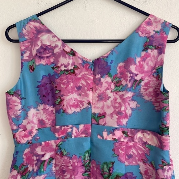 GARNET HILL 100% SILK FLORAL DRESS - Picture 6 of 7